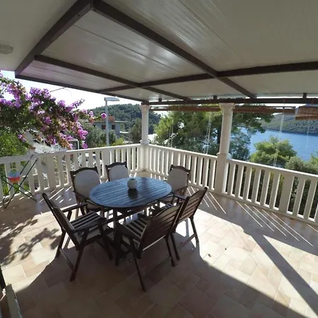 Maritimo - Comfort Two Bedroom With Sea View And Terrace