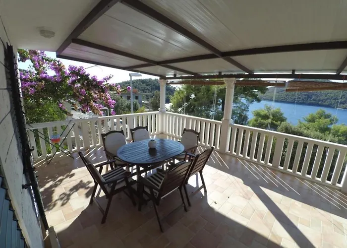 Maritimo - Comfort Two Bedroom With Sea View And Terrace