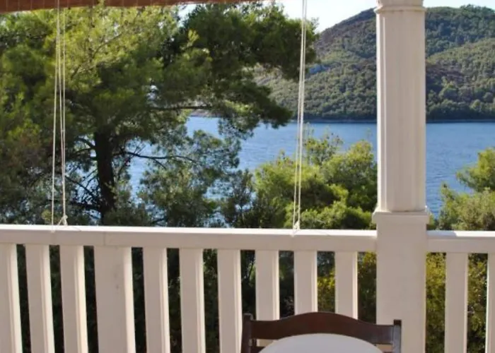 Maritimo - Comfort Two Bedroom With Sea View And Terrace * Smokvica (Korcula)