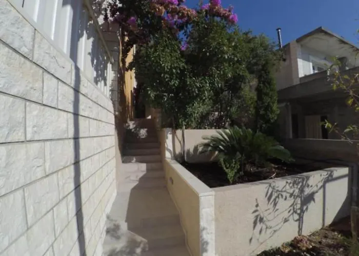 Maritimo - Comfort Two Bedroom With Sea View And Terrace 公寓 Smokvica (Korcula)